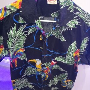 Vibrant Black Tropical Shirt with Parrot Print